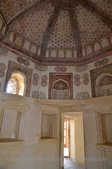 04 Fort_Amber_and Elephants,_Jaipur_DSC5141_b_H600